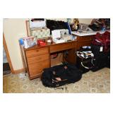 7 Laundry Room (16)