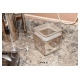 301-Kitchen