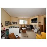 313-Family Room