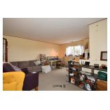 319-Family Room