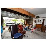 697-Garage