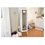 392-Bathroom A