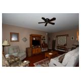 039-Family Room 039-Family Room