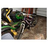 825-Garage 825-Garage