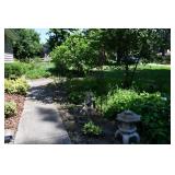 1045-Front Yard