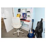 421-Bedroom B
