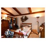 06 Bedroom A142