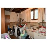 11 Laundry Room2