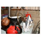 11 Laundry Room18
