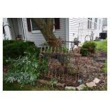 878-Front Yard