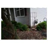 879-Front Yard