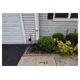 888-Front Yard