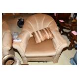 054-02 Living Room  (20)