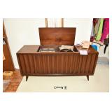 063-02 Living Room  (29)