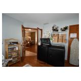 07 Laundry Room (3)