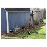 1286-Back Yard