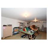 1699-Bonus Room