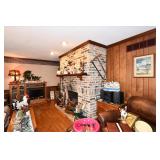 0555-Family Room