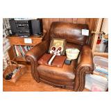 0695-Family Room