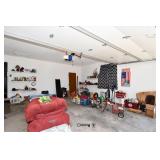 881-Garage