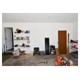 884-Garage