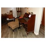 584-LL Living Room