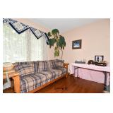 028-Living room