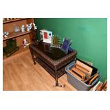 325-Family Room