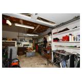 834-Garage