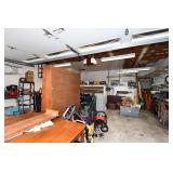 835-Garage