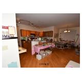 084-Kitchen