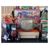 Mid Century Modern Pop-Art Estate Sale in Concord!
