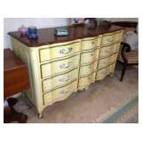 French Dresser