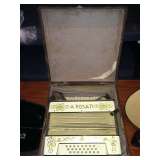 Accordian A Rosati