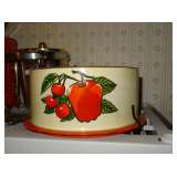 Vintage kitchen items