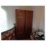 Nice knockdown wardrobe/linen chest