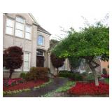 LAKE ORION 3000 SQ FT. LAKEFRONT ESTATE SALE! 1/2 OFF SUNDAY 