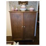 Early 20th-Century Edwardian-Style Compactum Oak Wardrobe on Casters