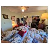 Linens (Sheets, Blankets, Quilts) 