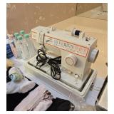 Singer Sewing Machine 