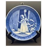 1945 ROYAL COPENHAGEN 7" Christmas Plate "Angel with Christmas Rose" RARE