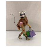 Retired Margaret Le Van Kitty O Hand Painted Alley Cat Figurine