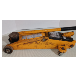 Vintage Performance Tool Magnum Hydraulic 2-TON Floor Jack