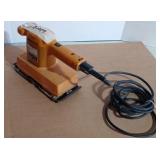 Black+Decker Dual Action Sander