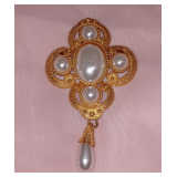 Vintage Large Faux Pearl Goldtone Brooch Pin-unmarked