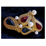 Vintage Gold Tone Brooch with Faux Pearls and Stones