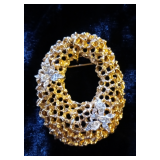 Vintage Brooch Oval Gold Tone adorned with Crystal Rhinestone Butterflies