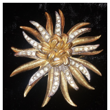 Vintage Coro Brooch Pin Gold And Silver Tone Rhinestone Chrysanthemum Flower