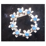 Vintage Silver Tone Floral Circle Brooch