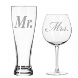 Mr. and Mrs. Beer and wine glass set - Perfect Bride and Groom toasting glasses. 